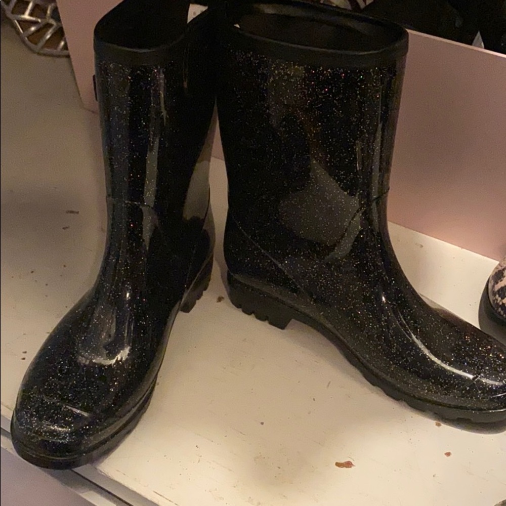 Rain boots